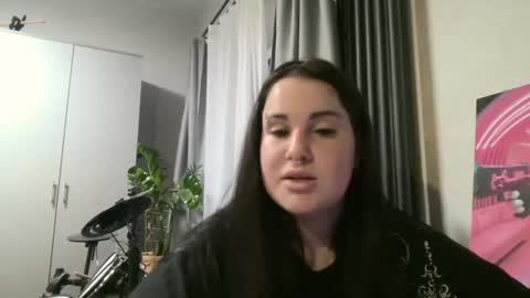 Poly online show from July 7, 2026, 6:34 pm