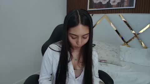 Emily  online show from December 3, 2025, 2:19 am