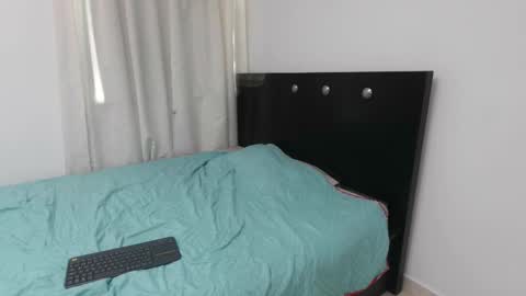 emely_aaron69z online show from February 17, 2026, 6:14 pm