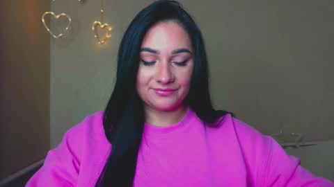 Emely online show from October 27, 2025, 11:09 pm