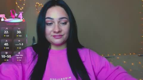 Emely online show from November 12, 2025, 9:25 pm