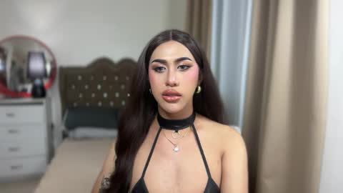 Snapshot of emelywest chatting on February 22, 2026, 7:51 am EMELY online show from February 22, 2026, 7:51 am