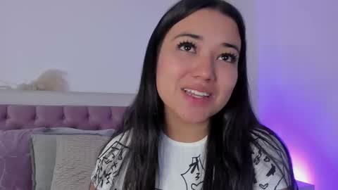 Snapshot of emelyy_carter chatting on February 20, 2025, 1:14 am Emy online show from February 20, 2025, 1:14 am