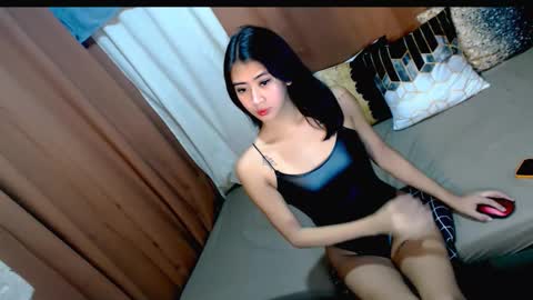 Snapshot of emerald_samara chatting on November 9, 2025, 9:02 pm Samara online show from November 9, 2025, 9:02 pm