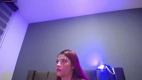 Snapshot of emi_candi chatting on September 29, 2025, 12:16 am emi online show from September 29, 2025, 12:16 am