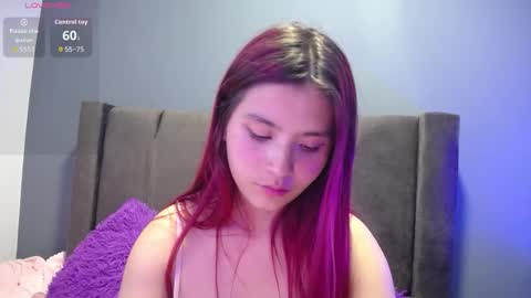 Snapshot of emi_candi chatting on October 11, 2025, 6:45 am emi online show from October 11, 2025, 6:45 am