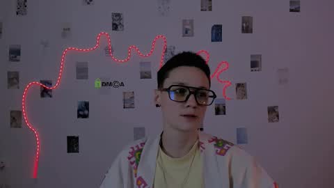 Snapshot of emi_fade chatting on February 5, 2026, 1:38 pm emi_fade online show from February 5, 2026, 1:38 pm