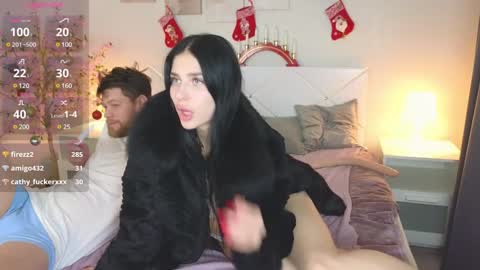 Snapshot of emi_jake chatting on January 7, 2025, 5:09 pm emi_jake online show from January 7, 2025, 5:09 pm