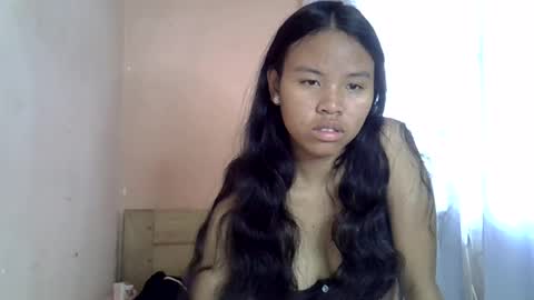 Snapshot of emiehottie chatting on June 14, 2026, 7:21 am Ami online show from June 14, 2026, 7:21 am