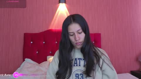 Emilia Gomez online show from September 29, 2025, 1:16 pm