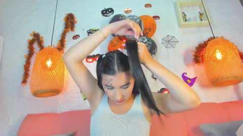 Emily online show from October 31, 2025, 12:06 pm