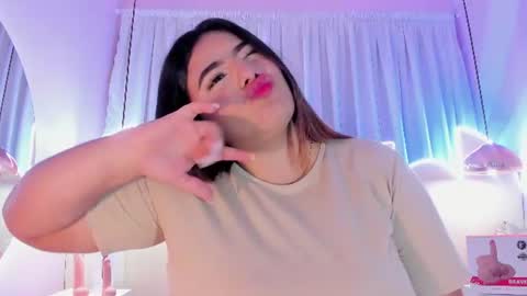 Snapshot of emiilygrace_ chatting on June 11, 2026, 11:41 am Emiily Grace online show from June 11, 2026, 11:41 am