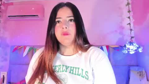 Snapshot of emiilygrace_ chatting on June 19, 2026, 11:25 am Emiily Grace online show from June 19, 2026, 11:25 am