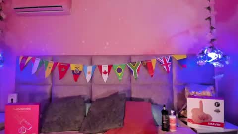 Snapshot of emiilygrace_ chatting on July 8, 2026, 10:53 am Emiily Grace online show from July 8, 2026, 10:53 am