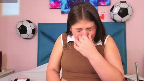 Snapshot of emiilysthone chatting on July 8, 2026, 12:53 pm emiilysthone online show from July 8, 2026, 12:53 pm
