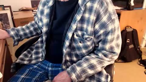 Snapshot of emil_karpo chatting on February 16, 2025, 4:42 pm Terrance1st online show from February 16, 2025, 4:42 pm