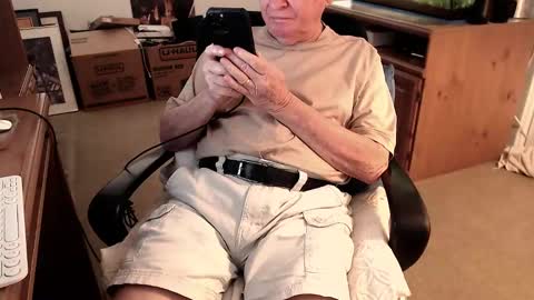 Snapshot of emil_karpo chatting on March 11, 2025, 5:46 pm Terrance1st online show from March 11, 2025, 5:46 pm