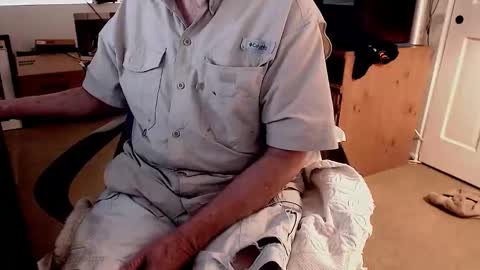 Snapshot of emil_karpo chatting on October 21, 2025, 2:51 pm Terrance1st online show from October 21, 2025, 2:51 pm