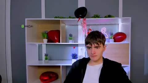 Snapshot of emil_lucky chatting on February 14, 2026, 11:07 am emil_lucky online show from February 14, 2026, 11:07 am