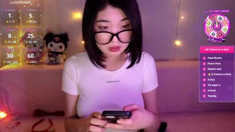 Snapshot of emili_blanc chatting on January 2, 2025, 11:31 am Emili online show from January 2, 2025, 11:31 am