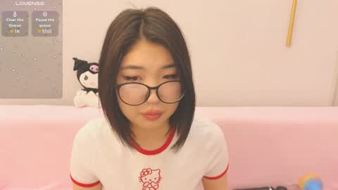 Snapshot of emili_blanc chatting on January 28, 2025, 2:32 am Emili online show from January 28, 2025, 2:32 am