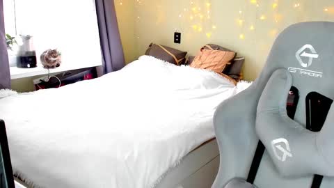 emili_sweet__ online show from March 4, 2025, 10:35 am