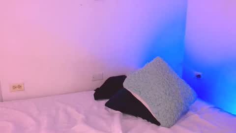 Snapshot of emili_williams10 chatting on February 19, 2026, 1:12 am emili_williams10 online show from February 19, 2026, 1:12 am