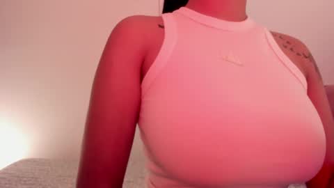 Emilia Big Boobs online show from January 3, 2025, 2:32 am