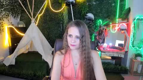 Snapshot of emiliabedy chatting on October 15, 2025, 9:09 am Emilia Bedy online show from October 15, 2025, 9:09 am