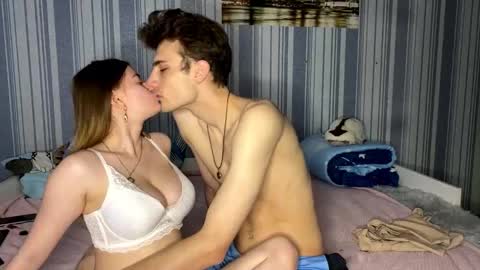 Jake And Emilia online show from November 19, 2025, 12:16 pm