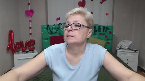 EmiliaGree online show from November 25, 2025, 7:03 pm