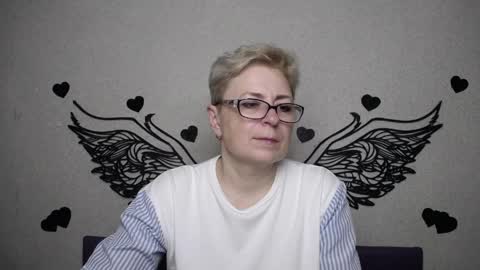 EmiliaGree online show from April 1, 2026, 5:21 pm