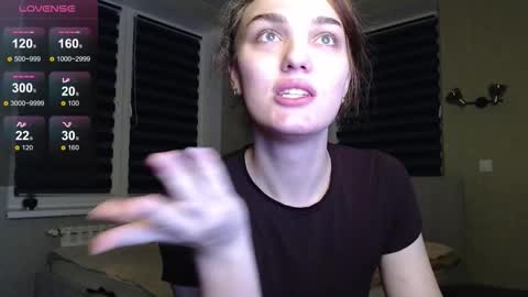 Emi online show from October 19, 2025, 10:54 pm