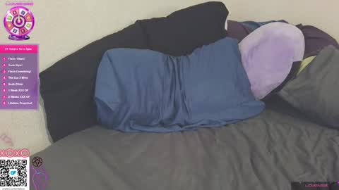 Snapshot of emiliefoxx chatting on December 3, 2024, 3:09 am emilie foxx online show from December 3, 2024, 3:09 am