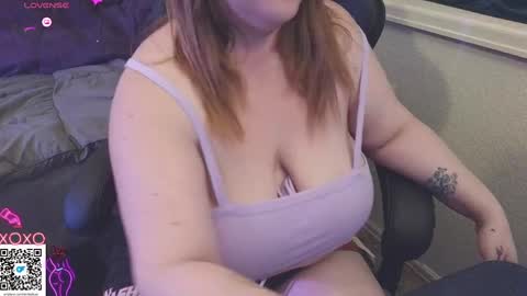 Snapshot of emiliefoxx chatting on March 8, 2025, 9:51 pm emilie foxx online show from March 8, 2025, 9:51 pm