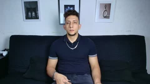EMILIOCUM online show from July 25, 2026, 7:39 am