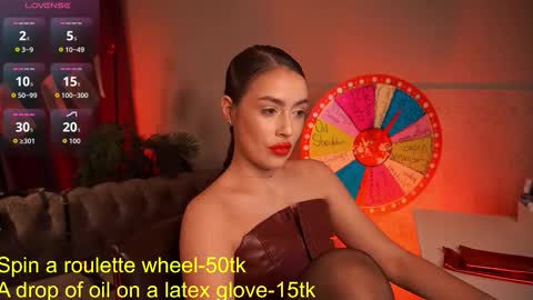 Snapshot of emiliyaroude chatting on September 30, 2025, 12:32 pm  Emiliya  online show from September 30, 2025, 12:32 pm