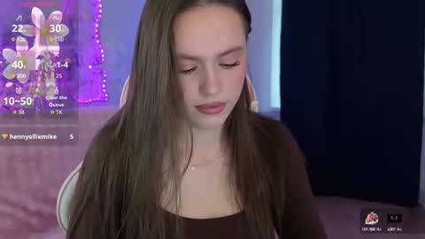 Snapshot of emillias_leo chatting on September 29, 2025, 8:08 am Emillias online show from September 29, 2025, 8:08 am