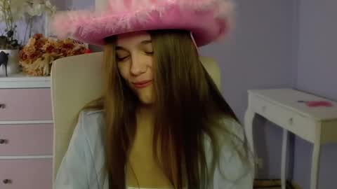 Snapshot of emilly_lust99 chatting on March 1, 2025, 7:41 am Emilly online show from March 1, 2025, 7:41 am