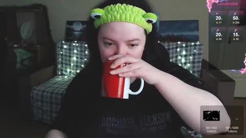 Emily online show from December 21, 2025, 8:38 pm