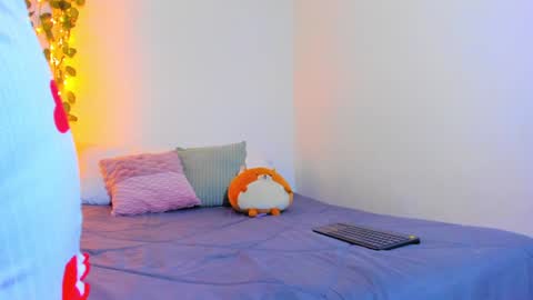 emilly online show from February 6, 2025, 7:24 am