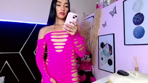 emillystonex online show from May 14, 2026, 10:27 pm