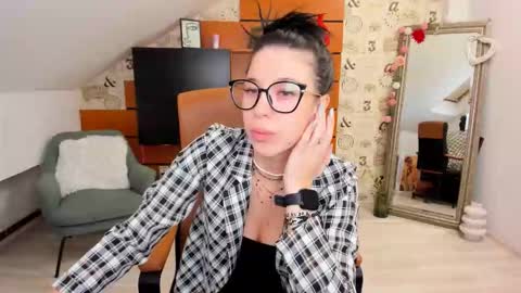 EmillyTaylor online show from September 15, 2025, 2:44 am