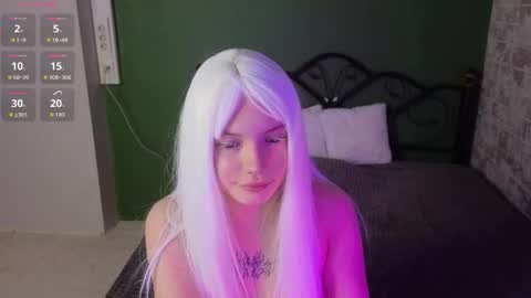 Emily online show from June 18, 2026, 1:17 am
