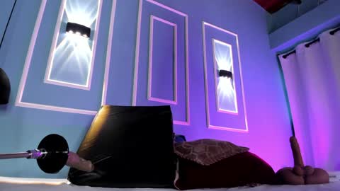 Emily online show from February 5, 2025, 12:06 pm