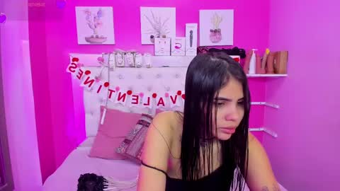 Snapshot of emily_beltonn chatting on February 9, 2025, 3:01 pm online show from February 9, 2025, 3:01 pm