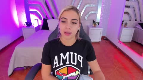 Emily online show from January 14, 2025, 10:48 am