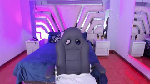 Emily online show from February 21, 2025, 10:39 am