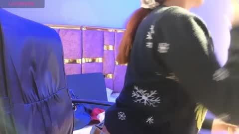 Snapshot of emily_fox_3 chatting on October 1, 2025, 3:45 am emily fox 3 online show from October 1, 2025, 3:45 am