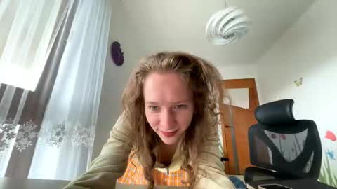 Emily  online show from October 15, 2025, 8:25 am